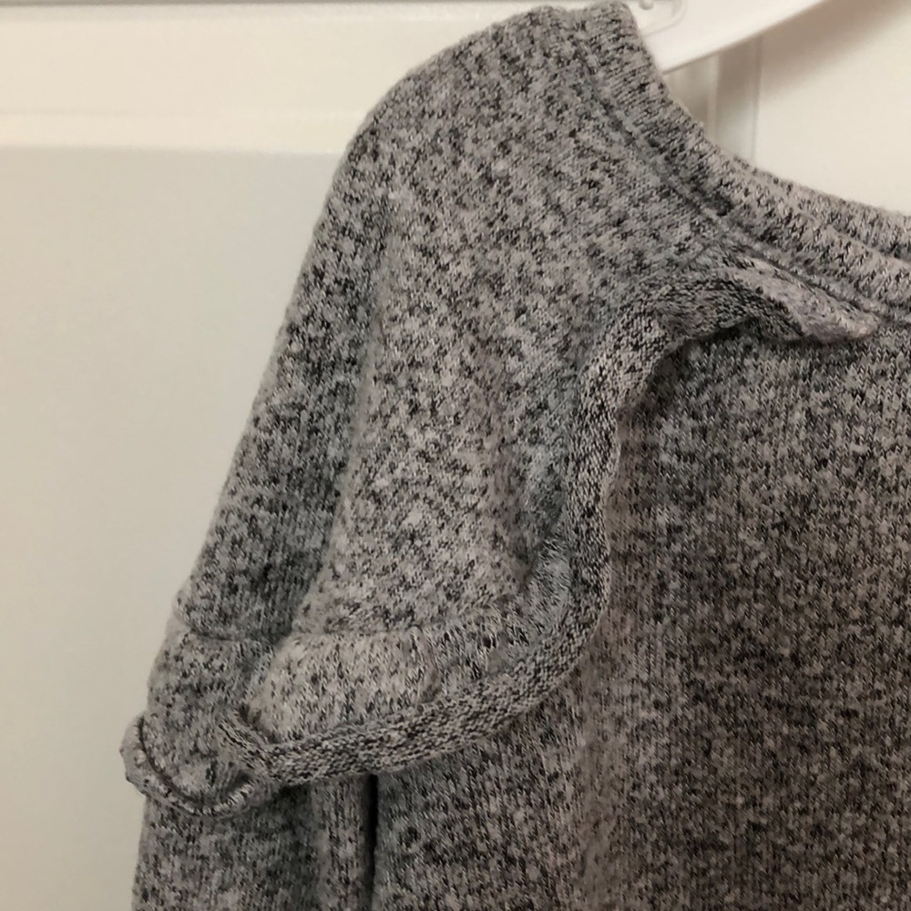 Cat & Jack Gray Ruffle Top - Picture 2 of 3